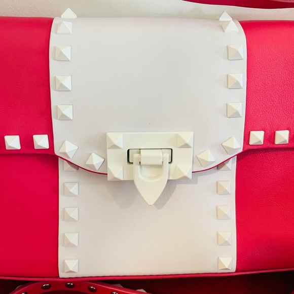 SOLD Valentino rockstud bag - Picture 2 of 4